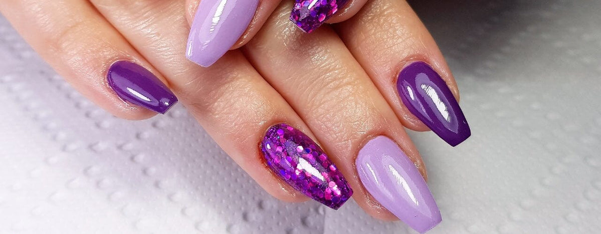 Coffin nails in deep purple, lilac and purple holographic glitter