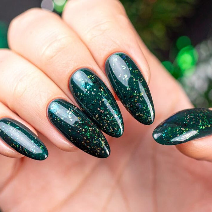 Green nail polish