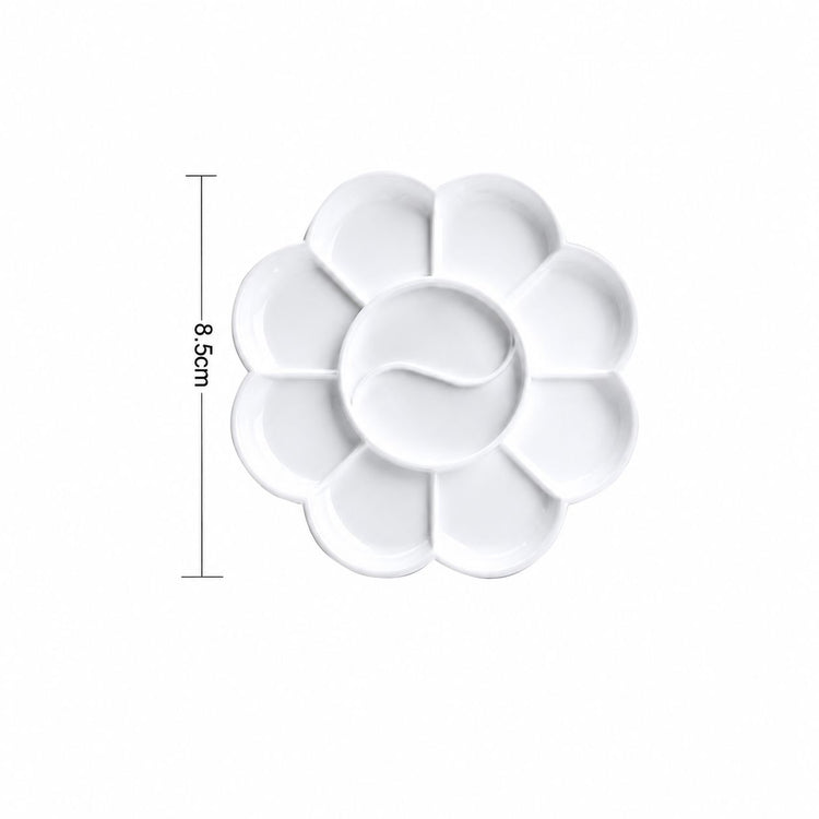 White 8.5cm flower nail art colour mixing palette with multi-well design for gel polish blending and custom salon nail art colours